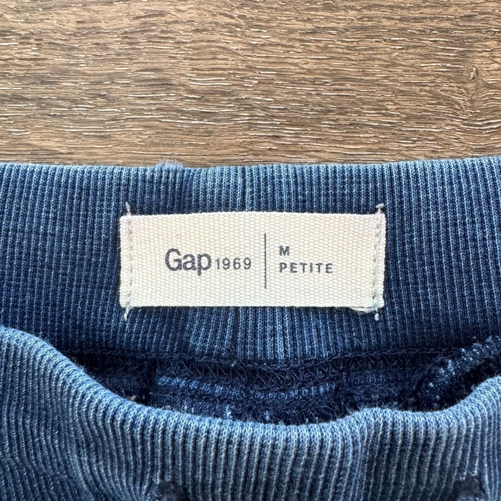 GAP Blue Jogger Pants, women’s size medium petite - Picture 4 of 7